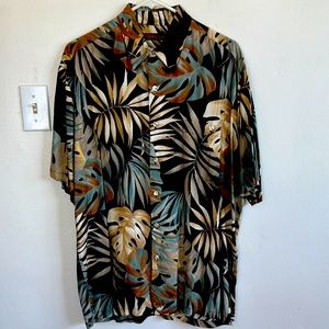 Tori Richard Men's Tropical Short Sleeve Button Down Size M